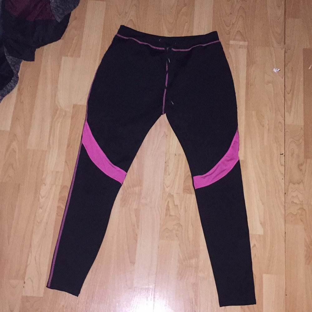 Athletic pants